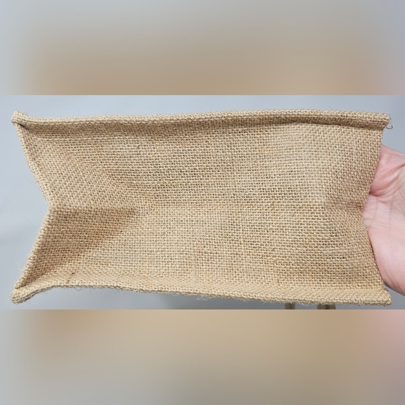 Parenting It Takes A Village And A Vineyard Jute Burlap Tote Bag Wine Holder - Picture 3 of 12